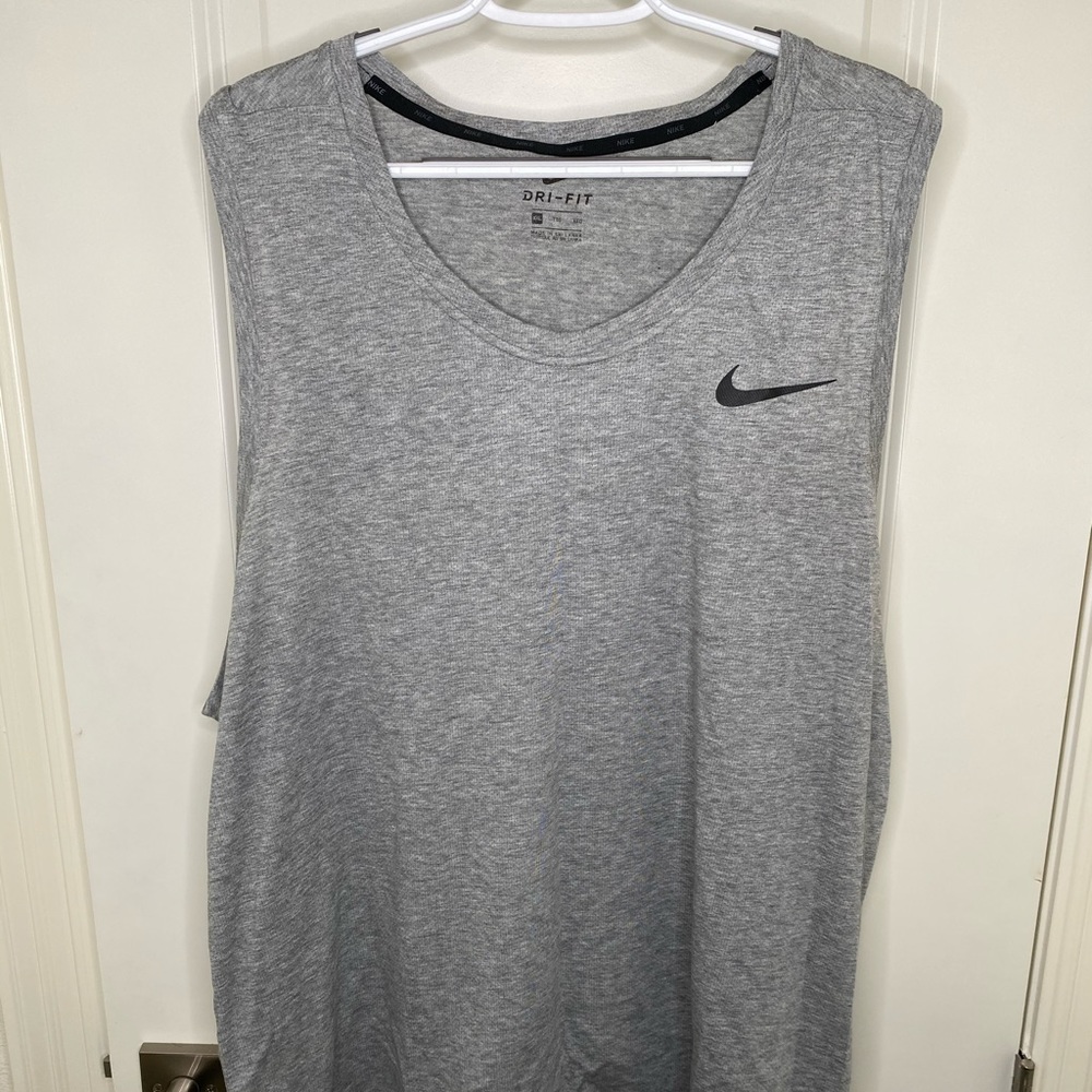 Men’s Nike dri fit tank top